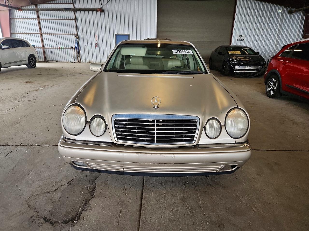 1999 MERCEDES-BENZ E-Class