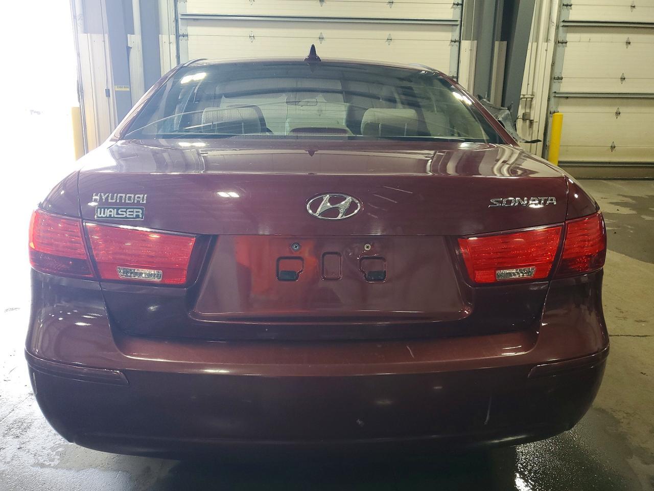 2010 HYUNDAI SONATA