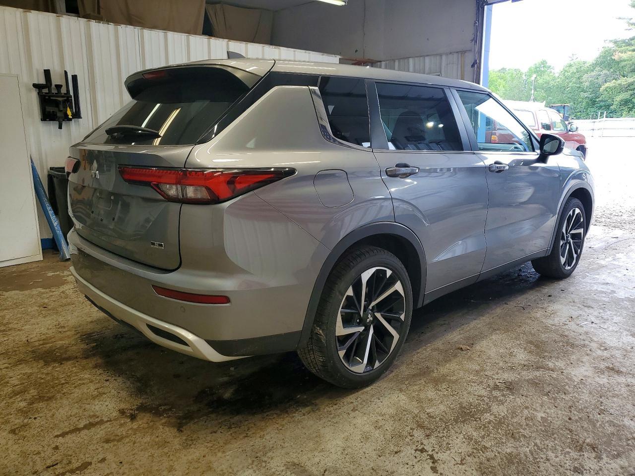 2023 MITSUBISHI outlander