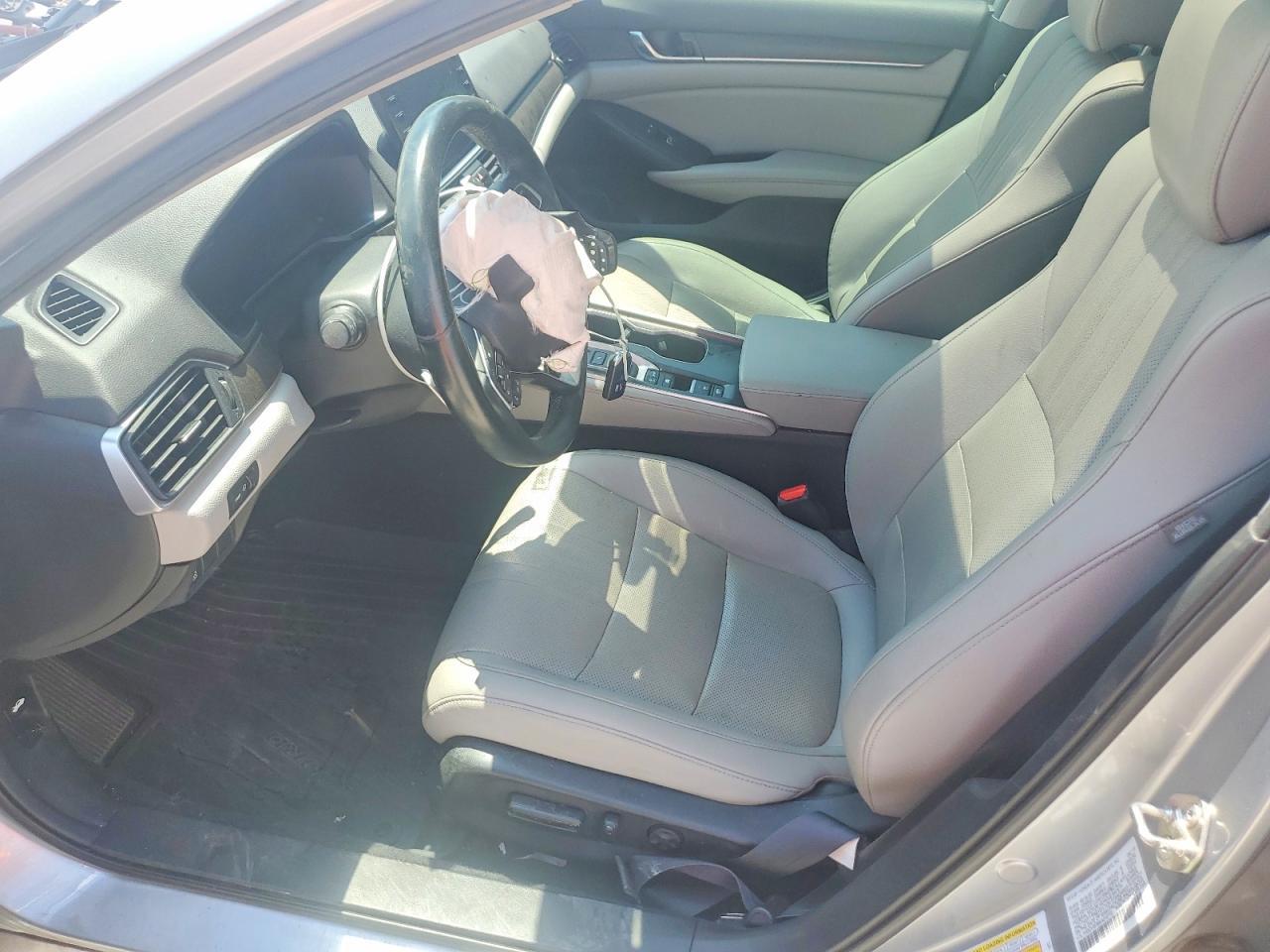 2019 HONDA ACCORD