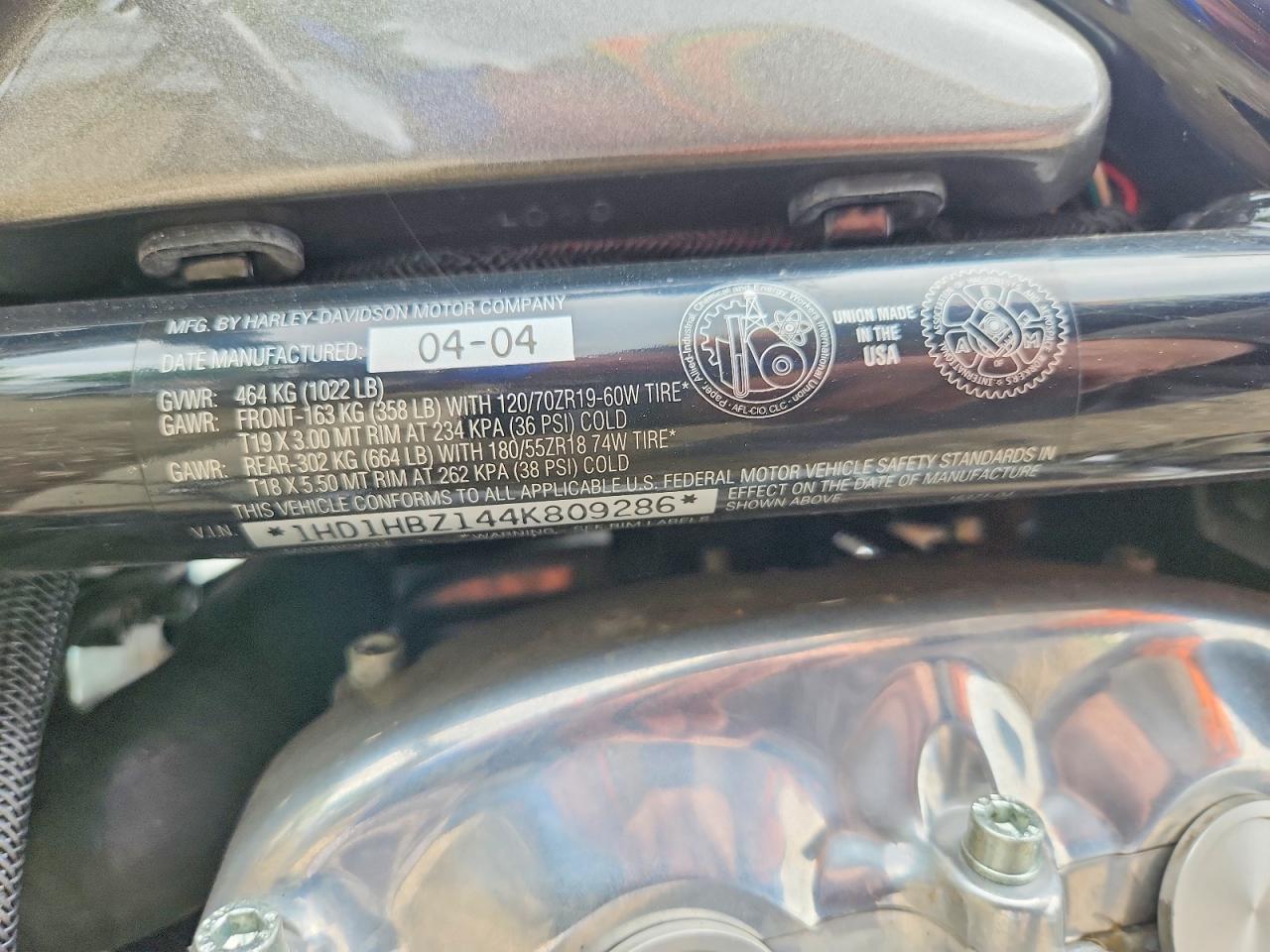 2004 HARLEY-DAVIDSON VRSCB