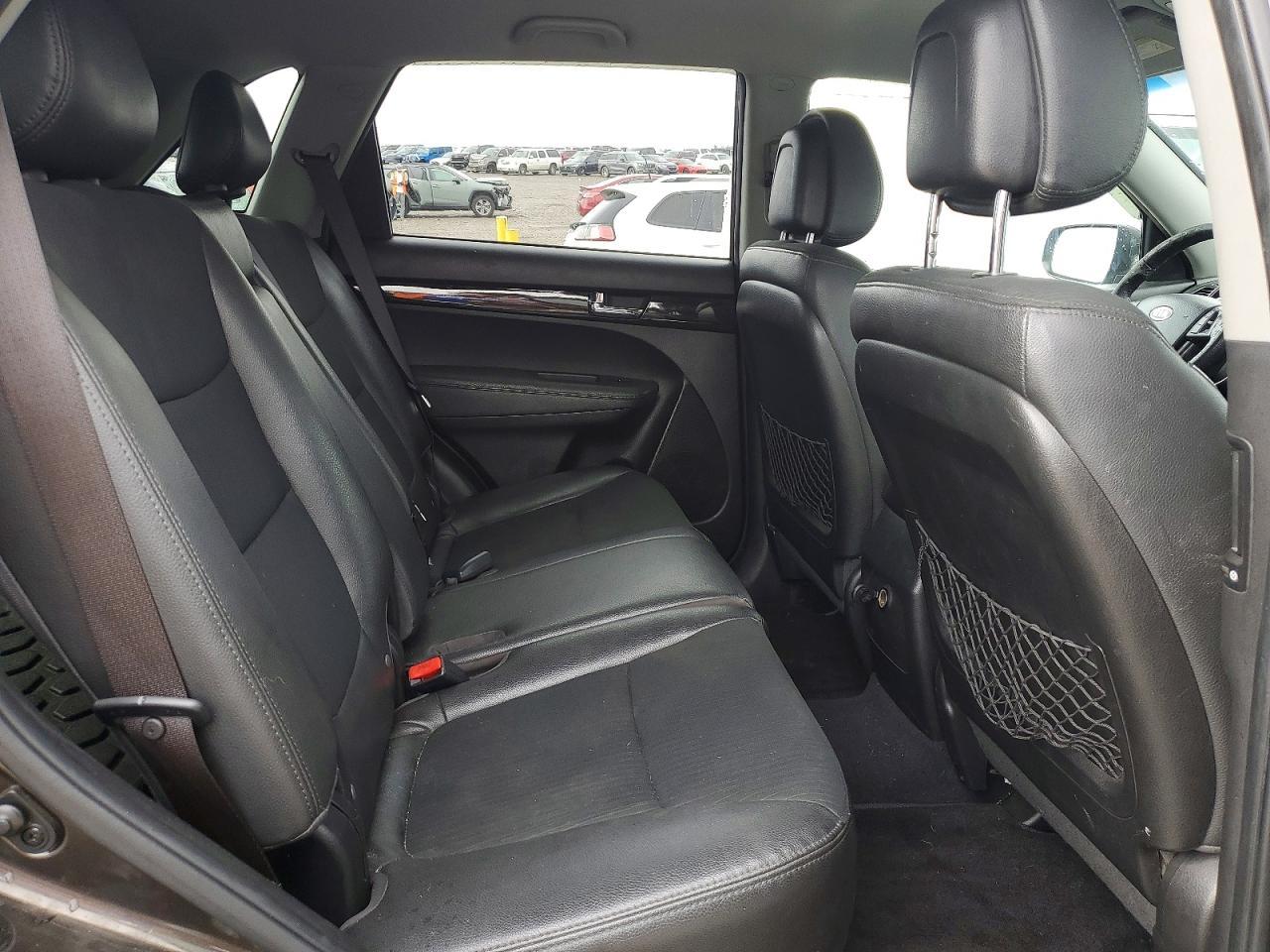 2011 KIA SORENTO