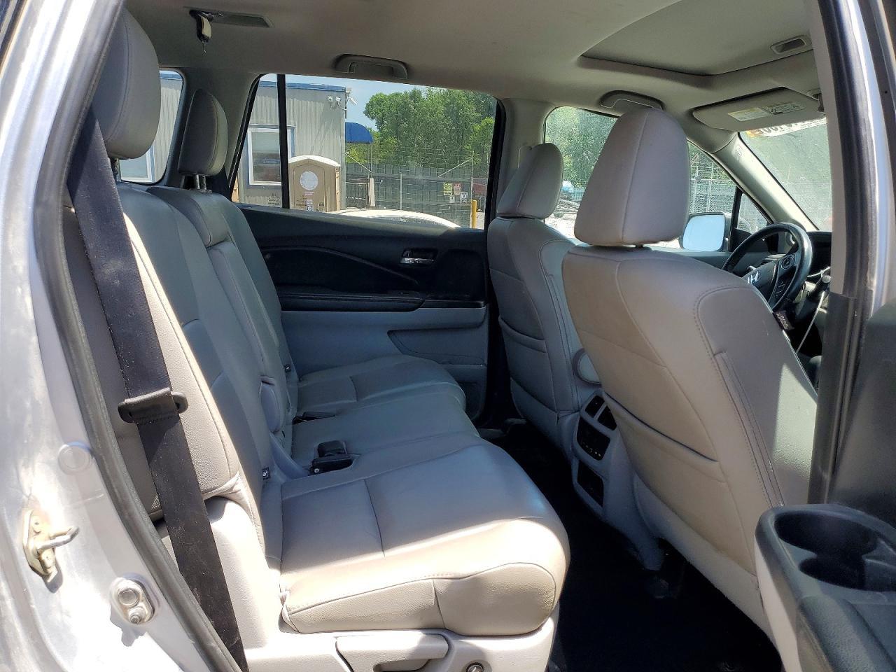 2016 HONDA PILOT
