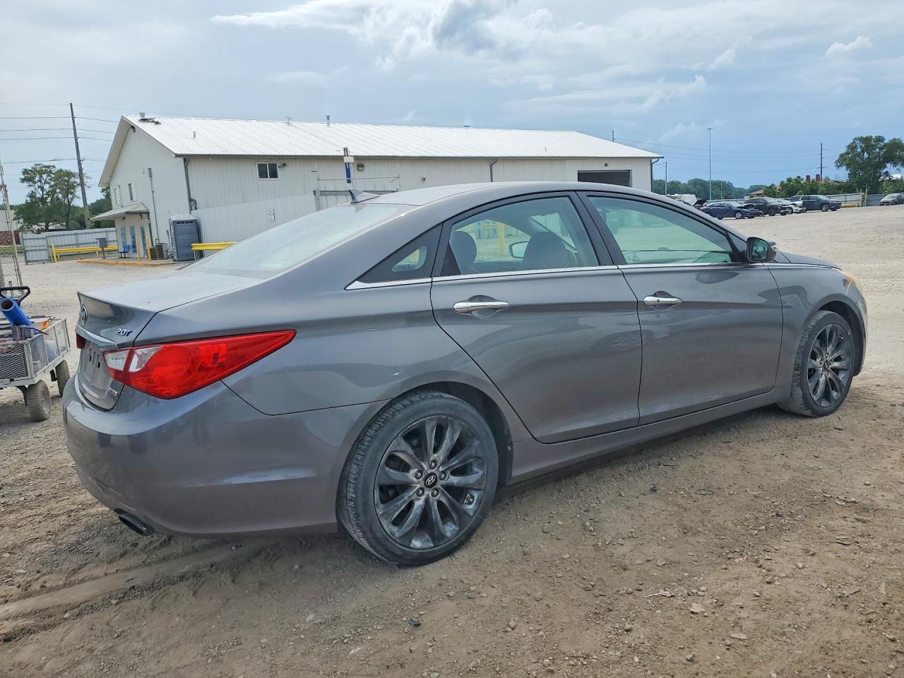 2011 HYUNDAI SONATA