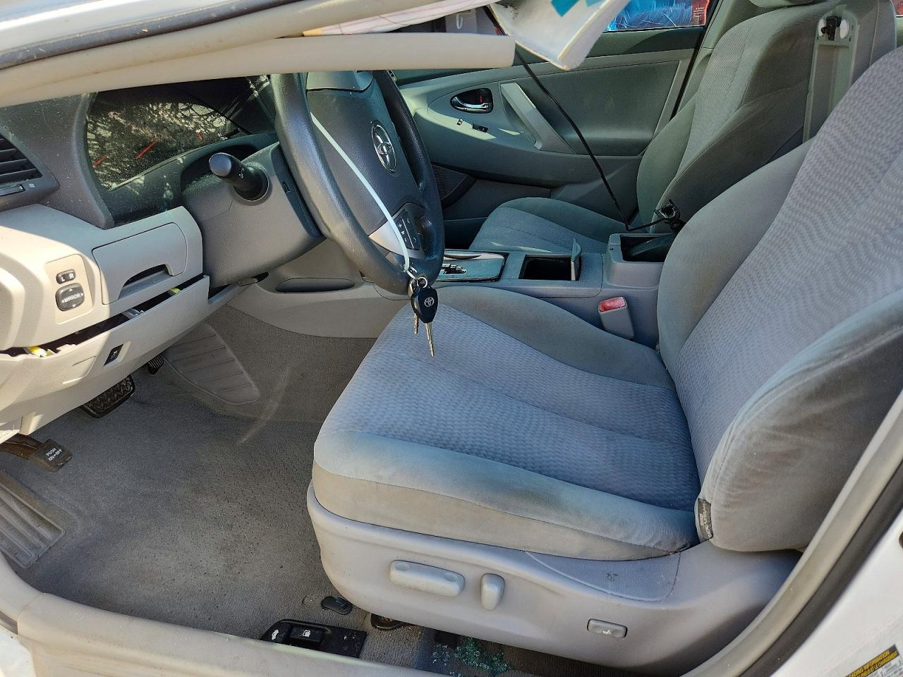 2010 TOYOTA CAMRY