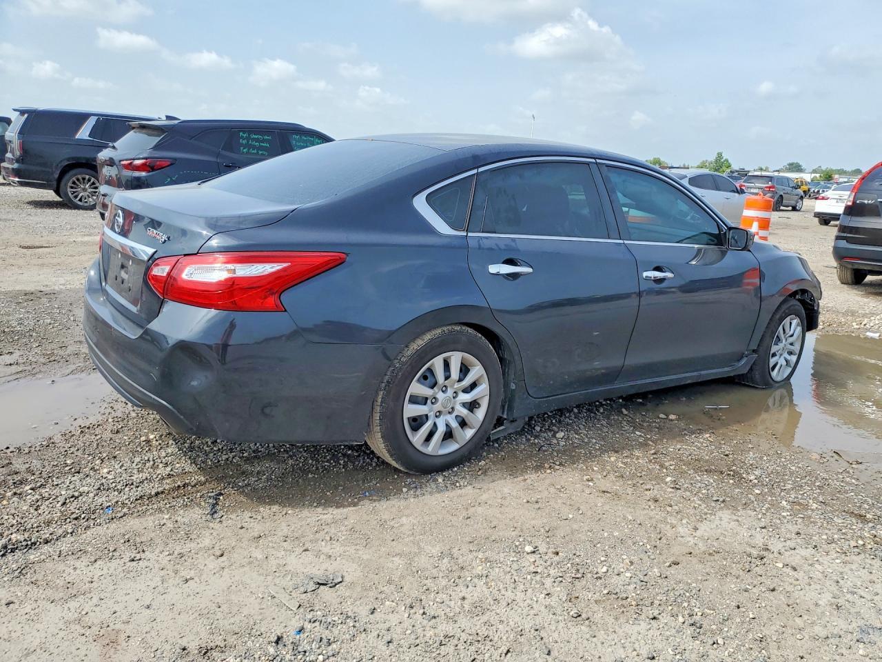 2017 NISSAN ALTIMA