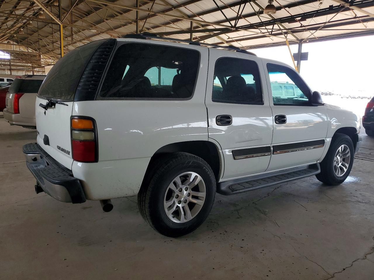 2004 CHEVROLET Tahoe