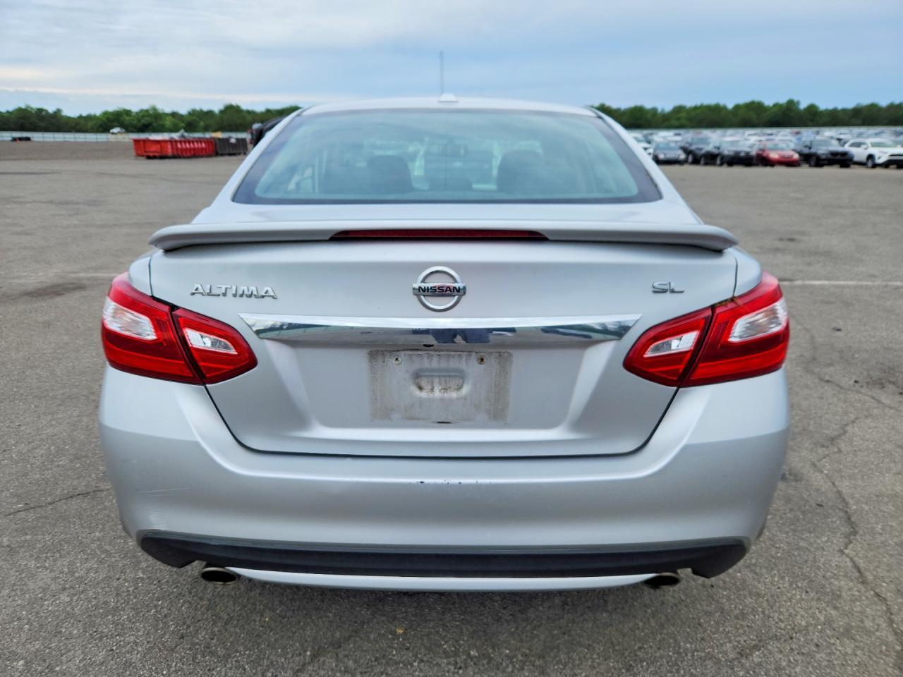 2017 NISSAN ALTIMA