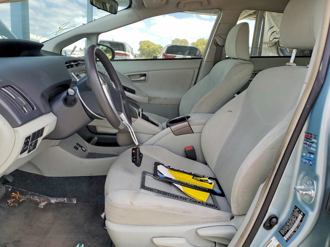2015 TOYOTA PRIUS