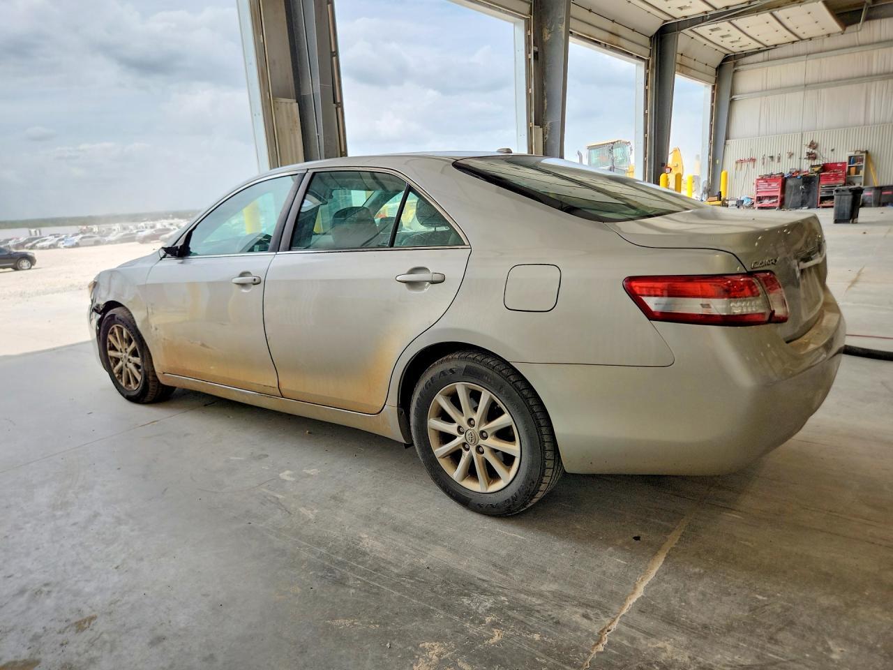 2010 TOYOTA CAMRY