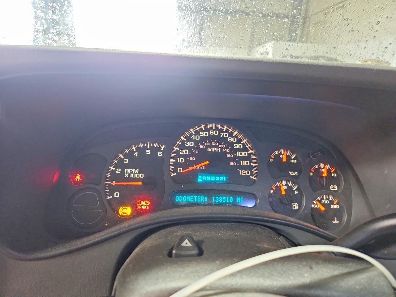 2004 CHEVROLET Suburban