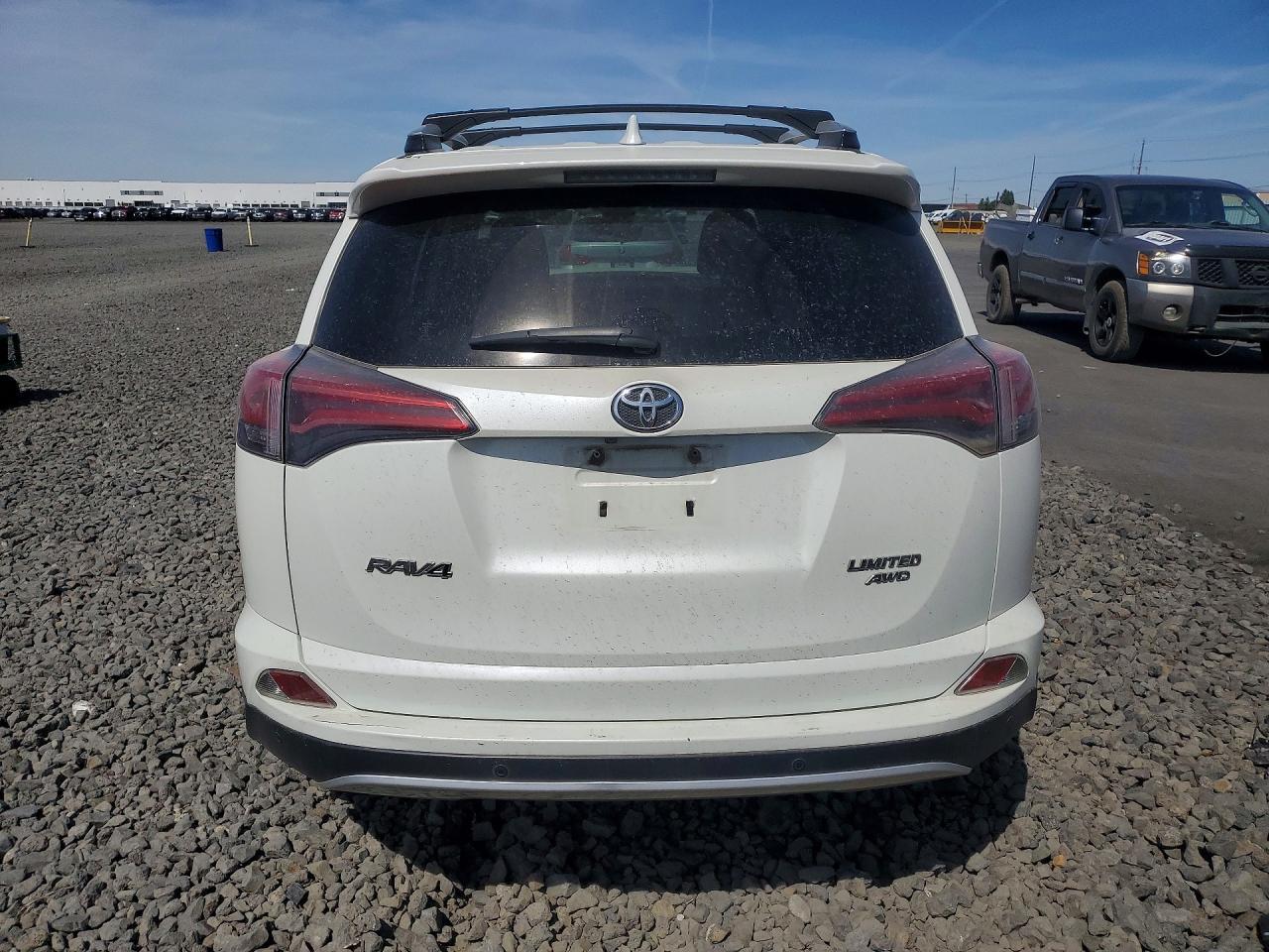 2016 TOYOTA RAV4