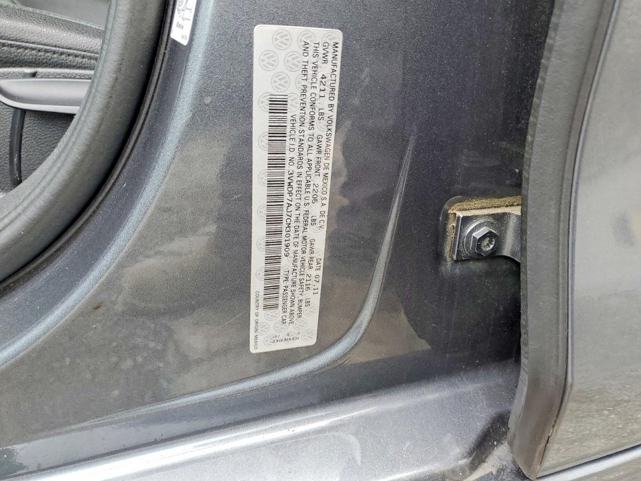2012 VOLKSWAGEN JETTA