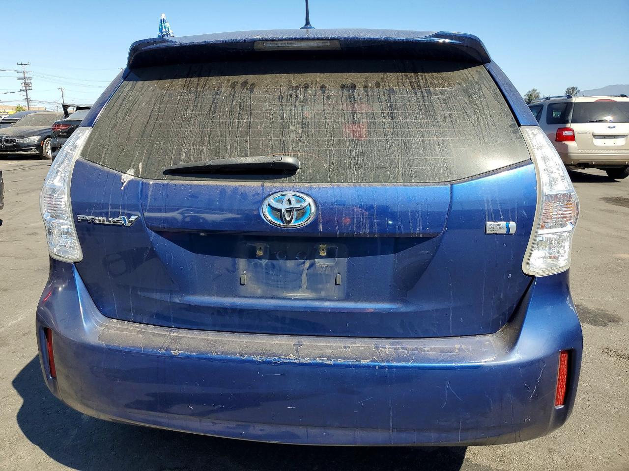 2012 TOYOTA PRIUS V