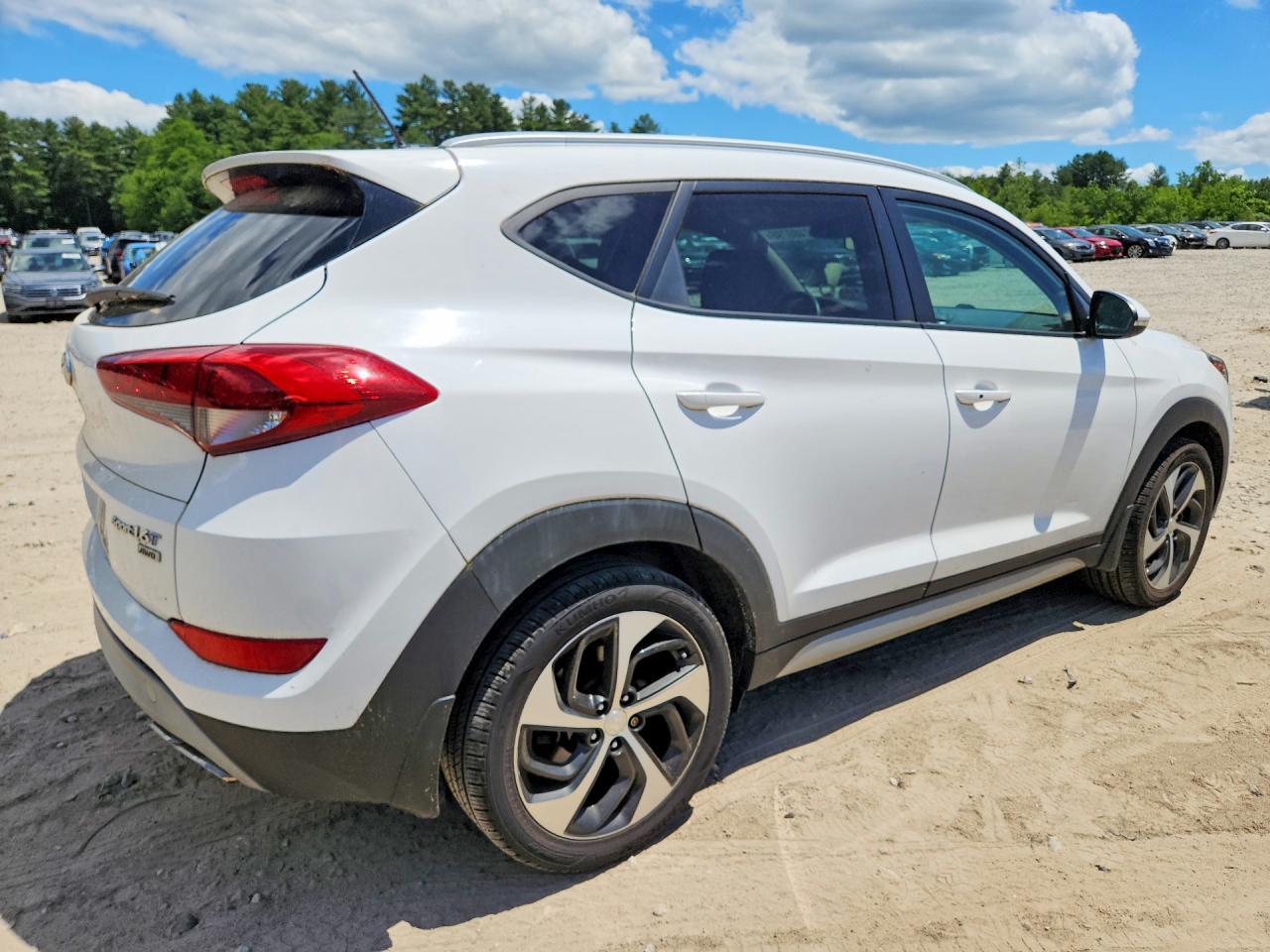 2017 HYUNDAI TUCSON
