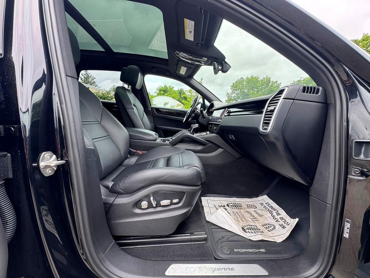 2019 PORSCHE CAYENNE