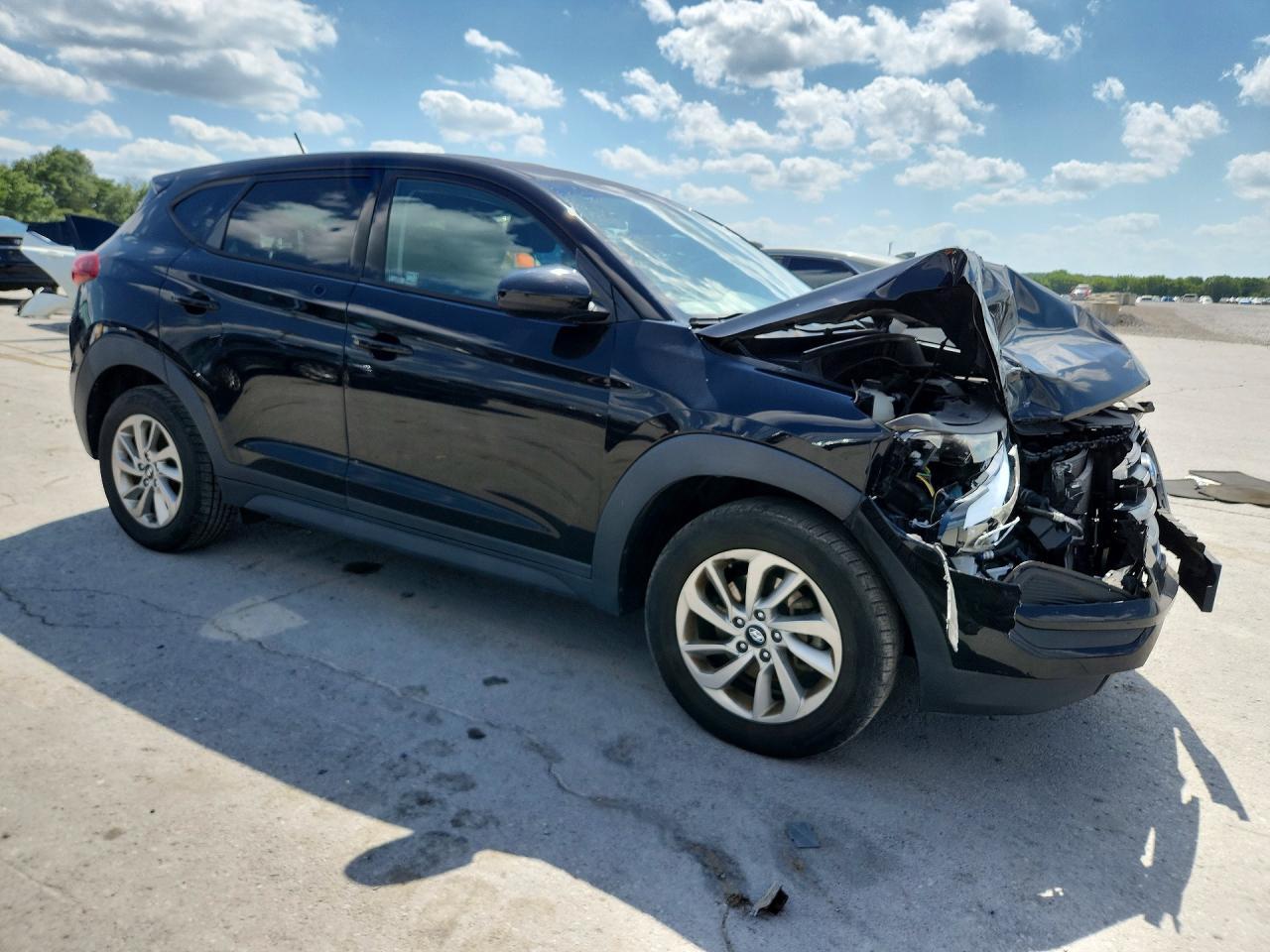 2017 HYUNDAI TUCSON