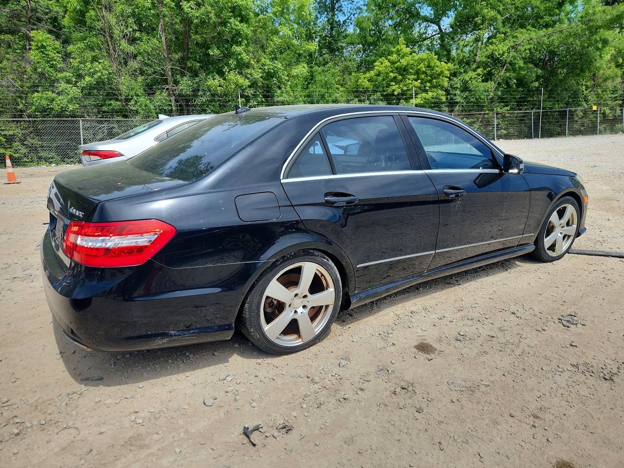 2010 MERCEDES-BENZ E-Class