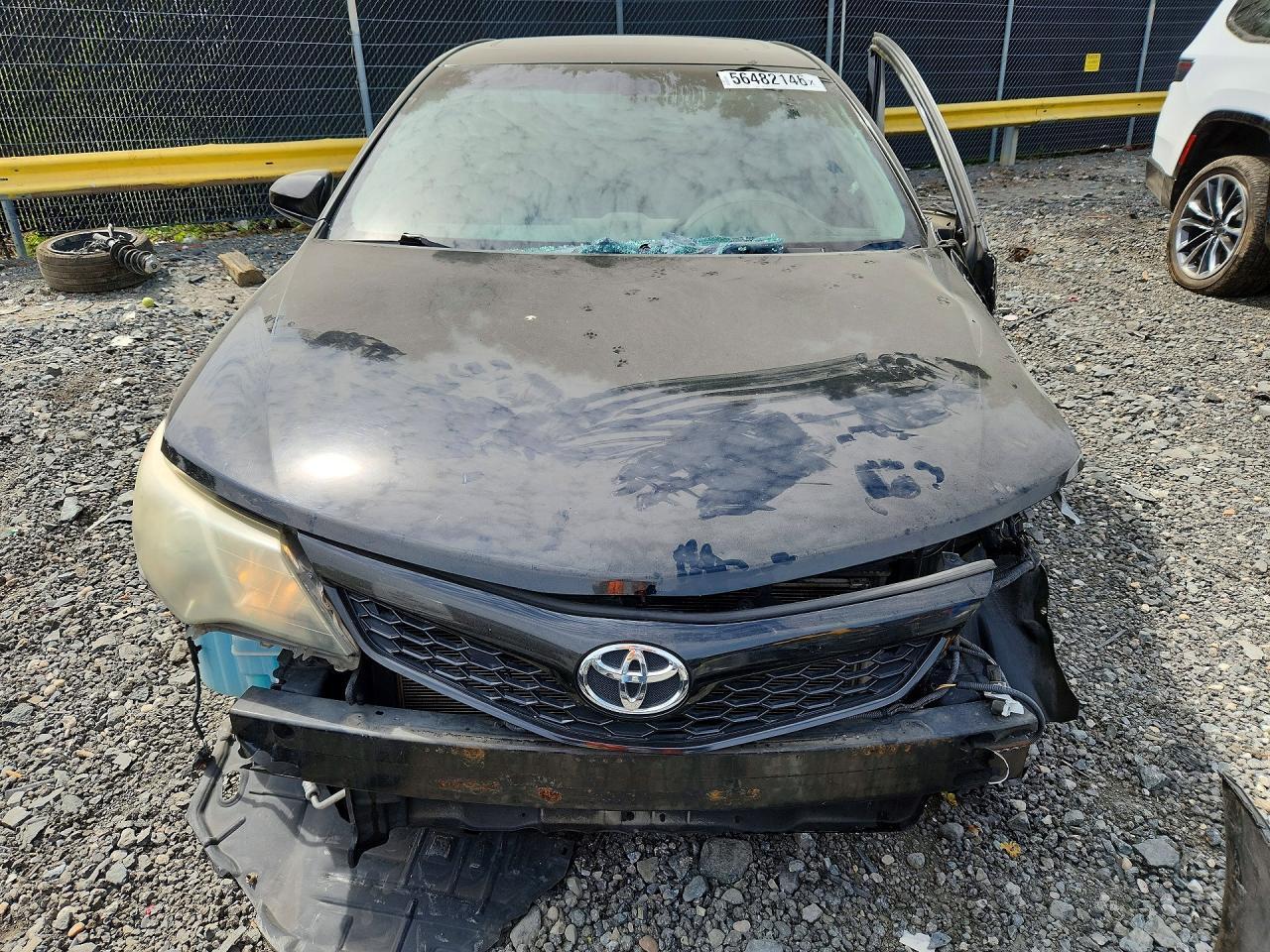 2014 TOYOTA CAMRY