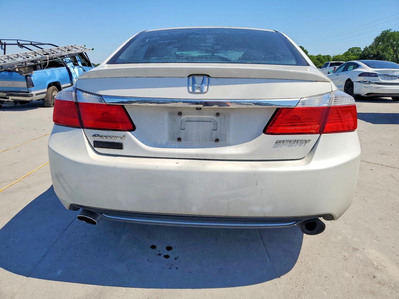 2015 HONDA ACCORD