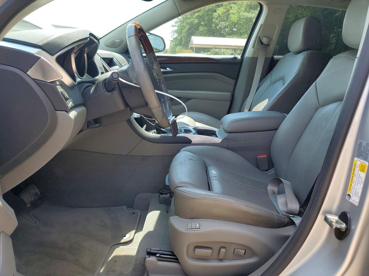 2010 CADILLAC SRX