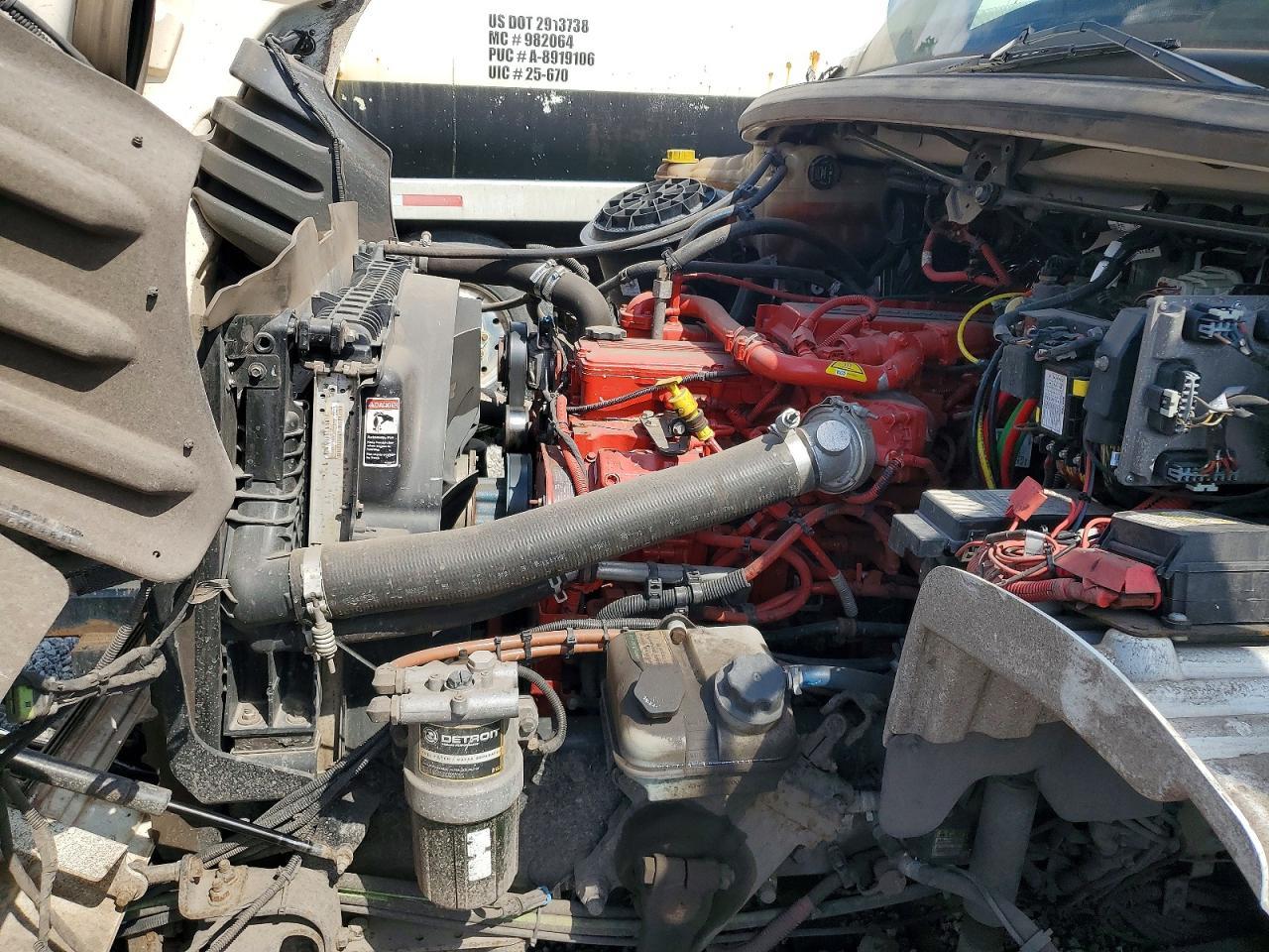 2021 FREIGHTLINER M2