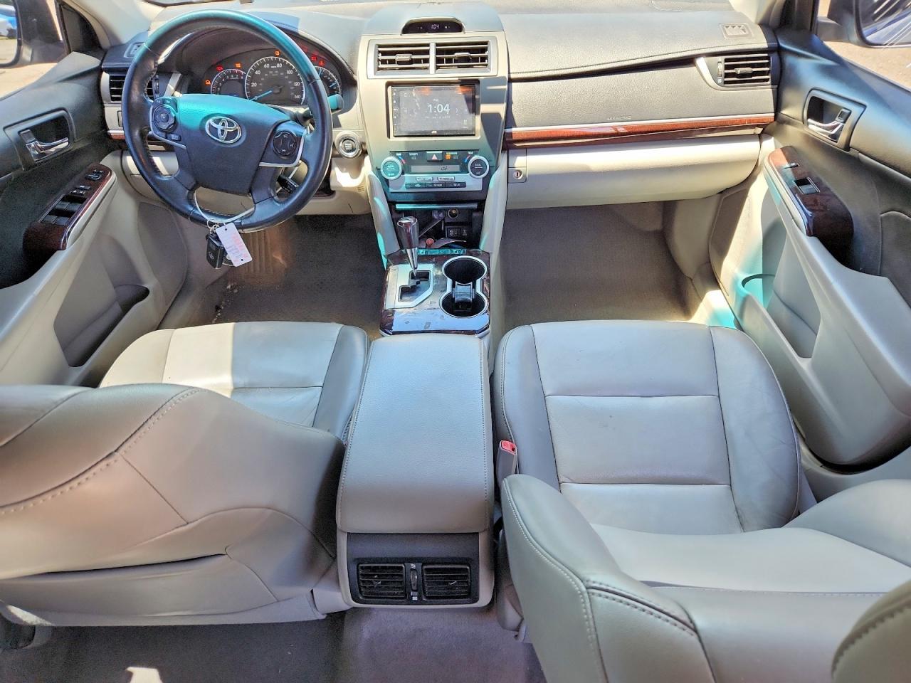2014 TOYOTA CAMRY