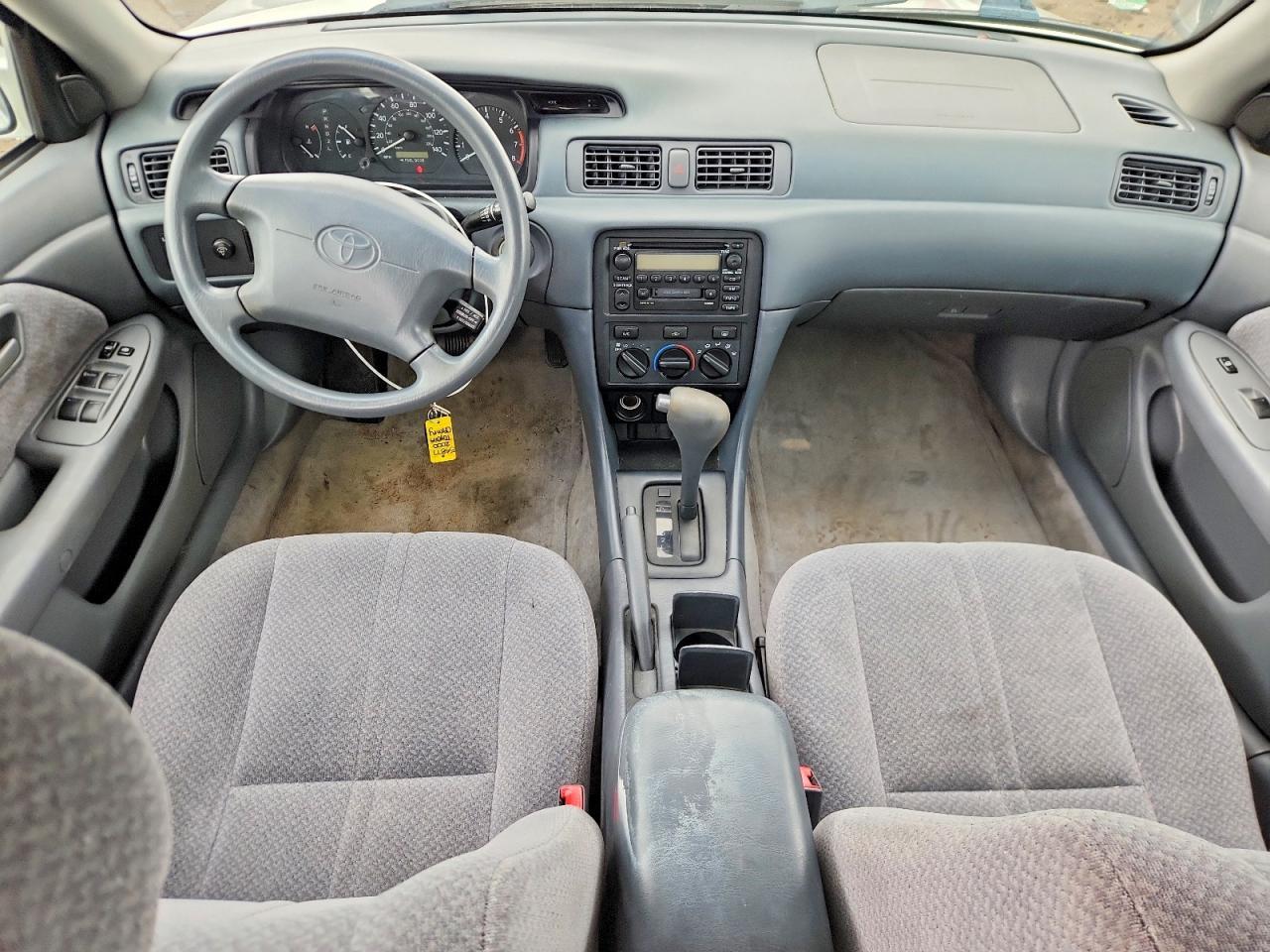 2000 TOYOTA CAMRY