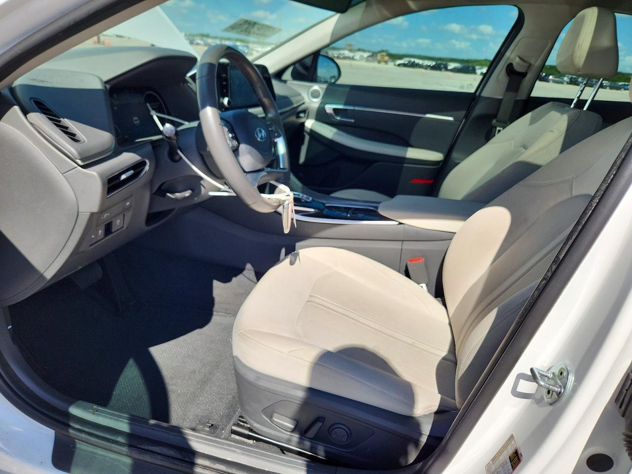2022 HYUNDAI SONATA