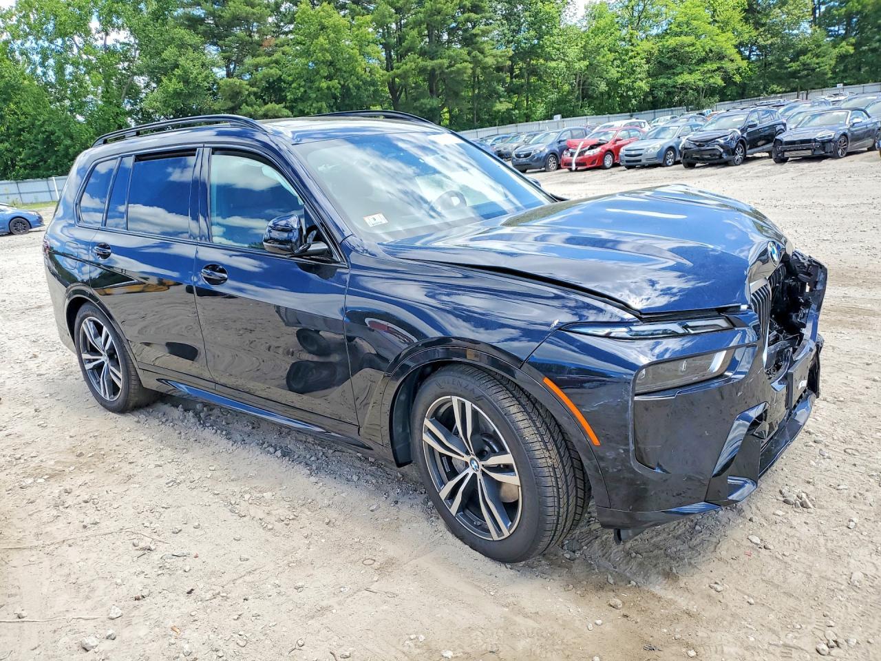 2026 BMW X7