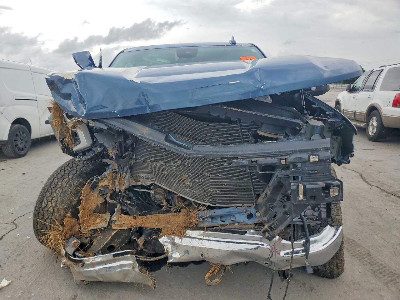 2024 CHEVROLET Silverado