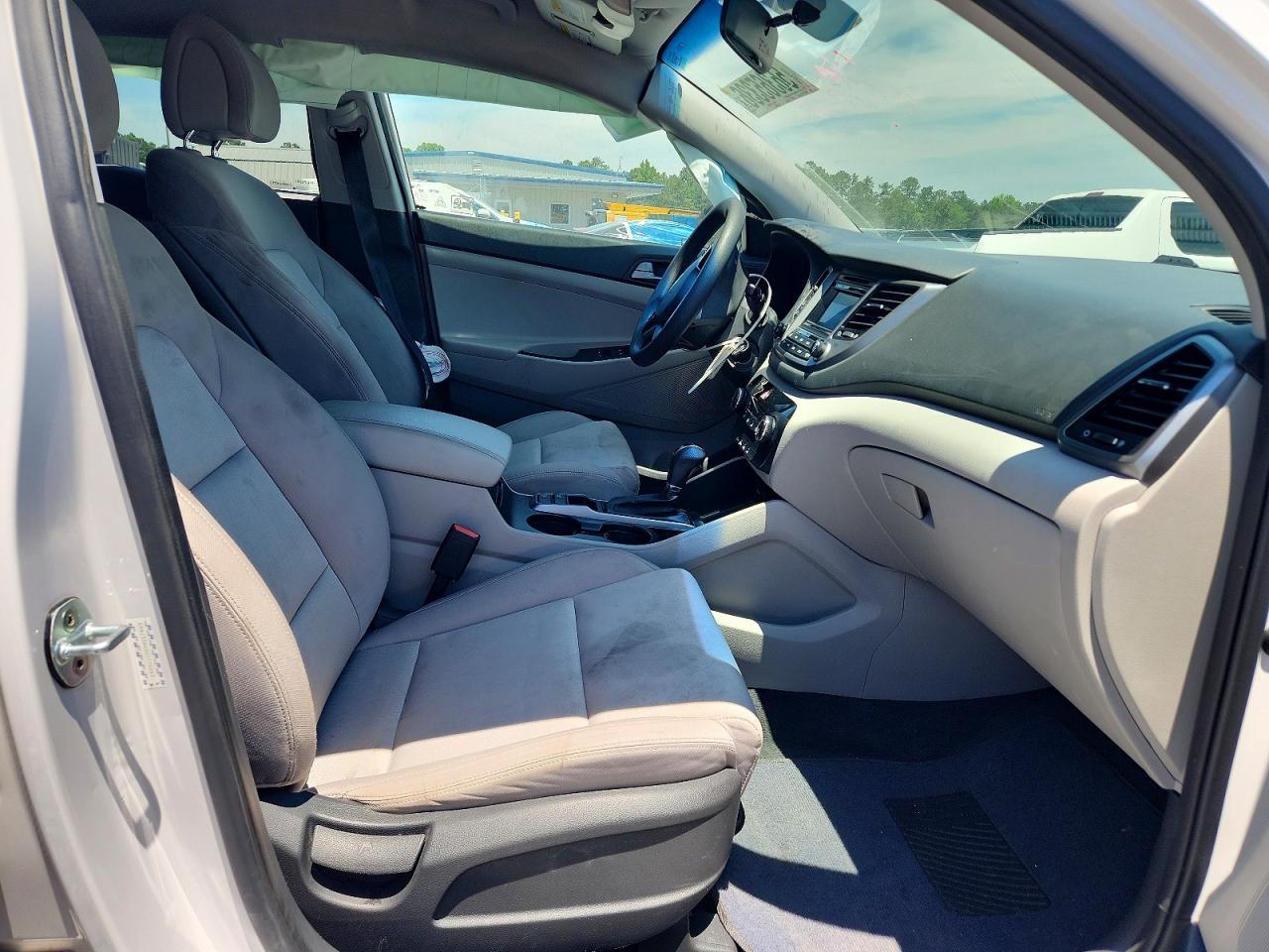 2016 HYUNDAI TUCSON
