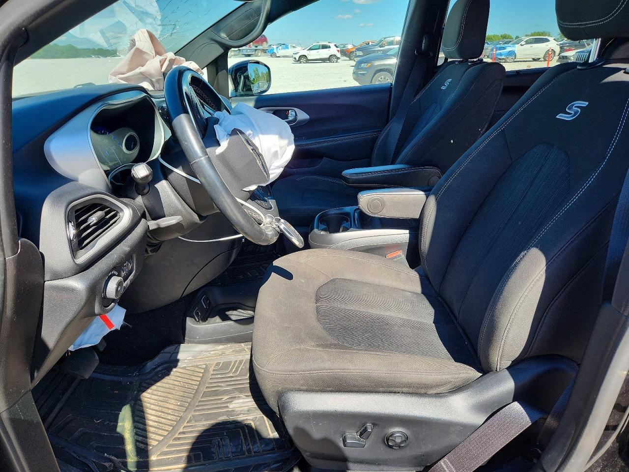 2020 CHRYSLER Pacifica