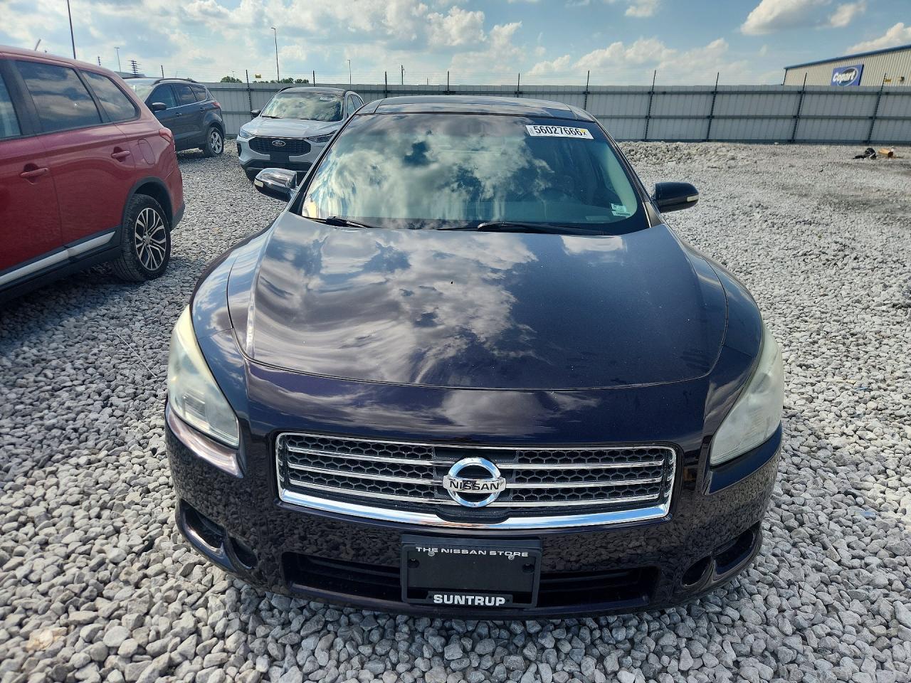 2011 NISSAN Maxima