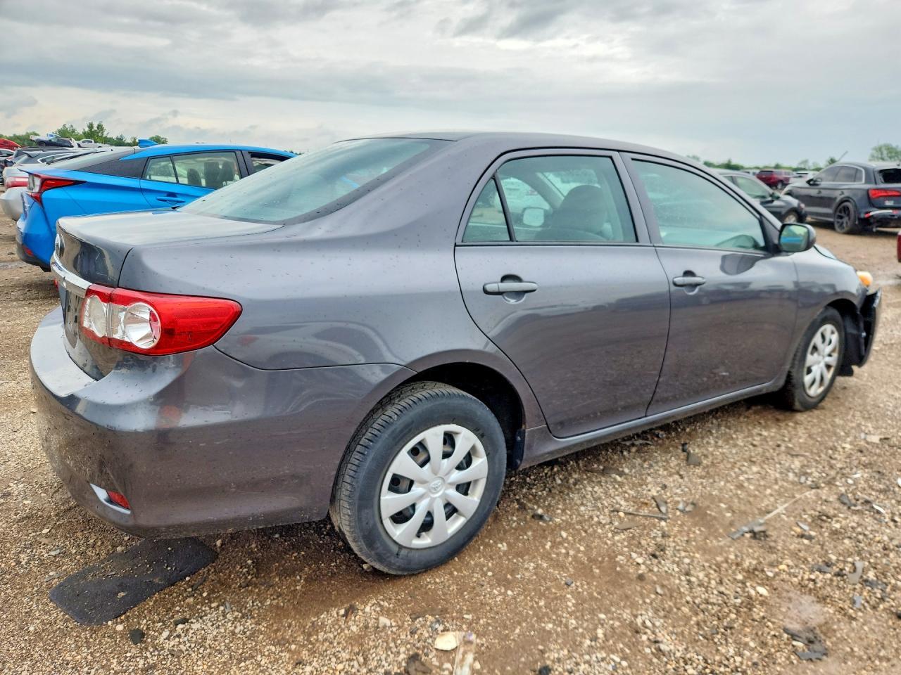 2013 TOYOTA COROLLA