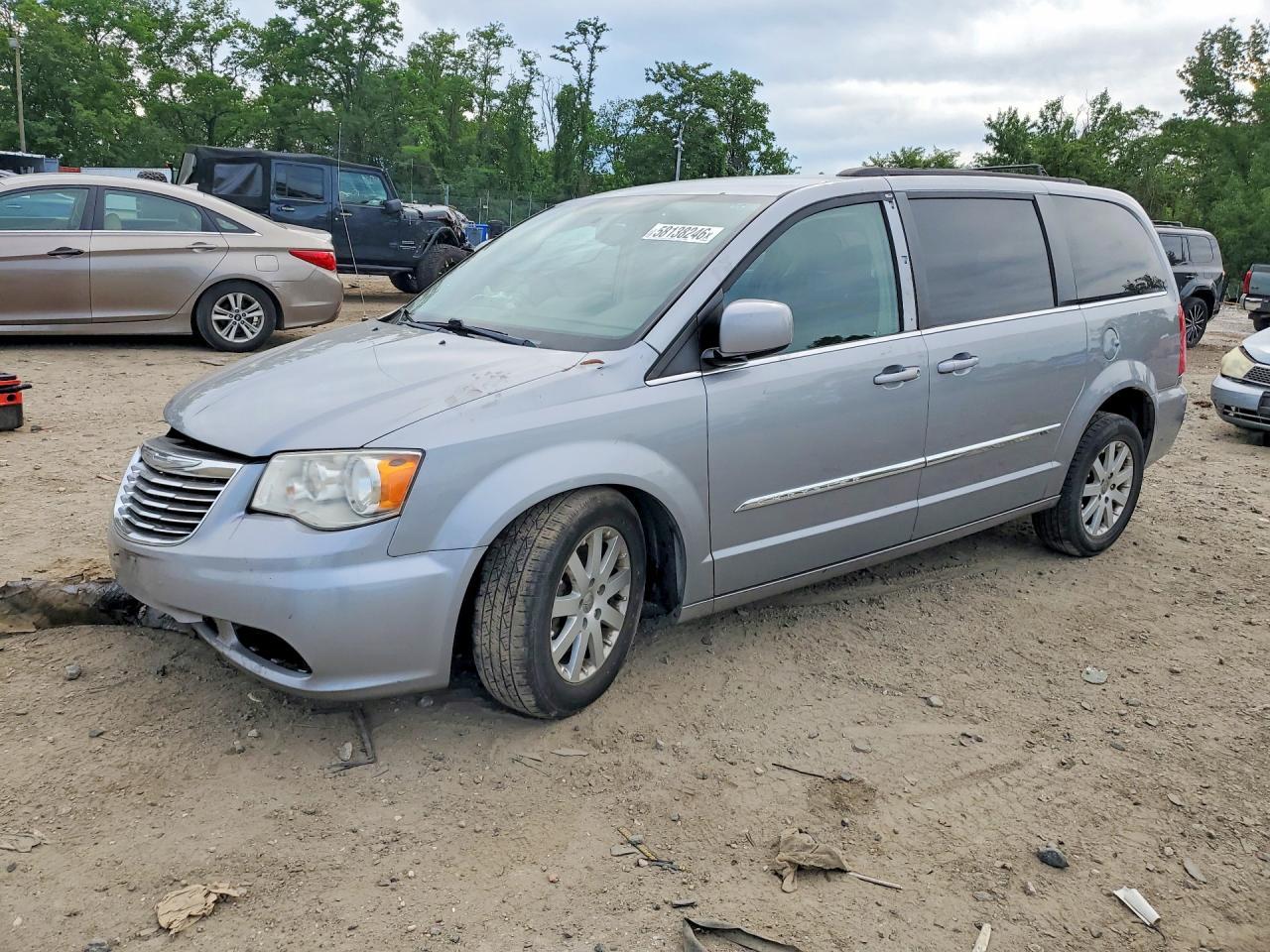 2015 CHRYSLER Town & Country
