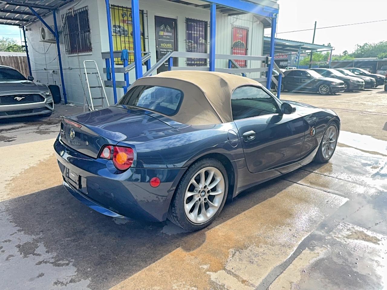 2003 BMW Z4