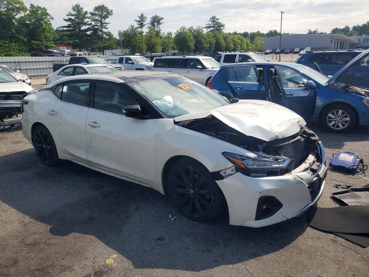 2019 NISSAN Maxima