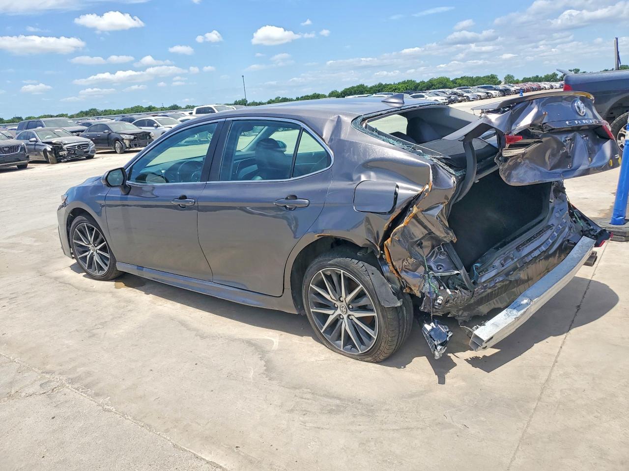 2023 TOYOTA CAMRY