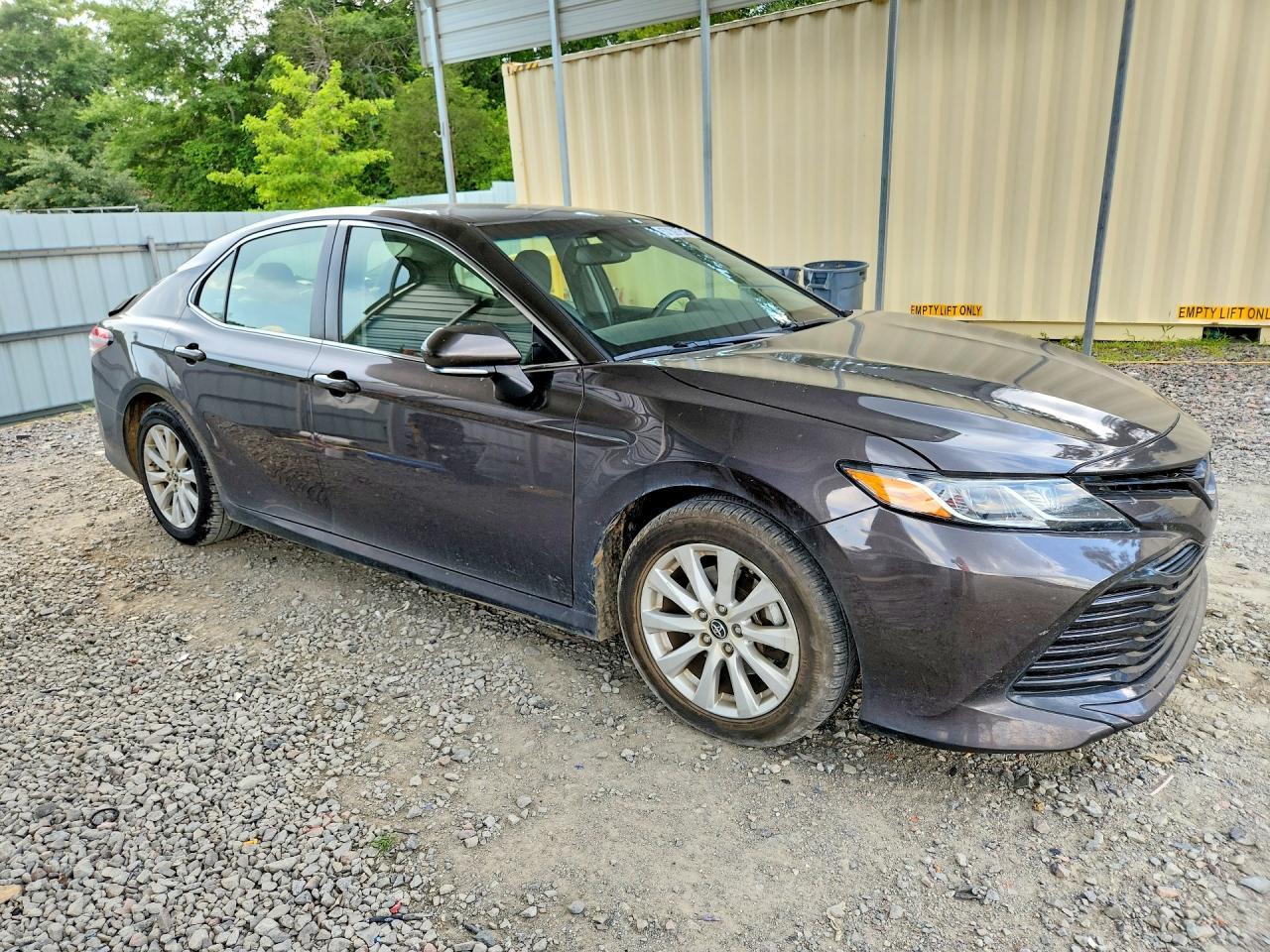 2018 TOYOTA CAMRY