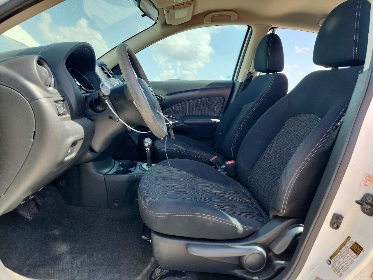 2015 NISSAN VERSA