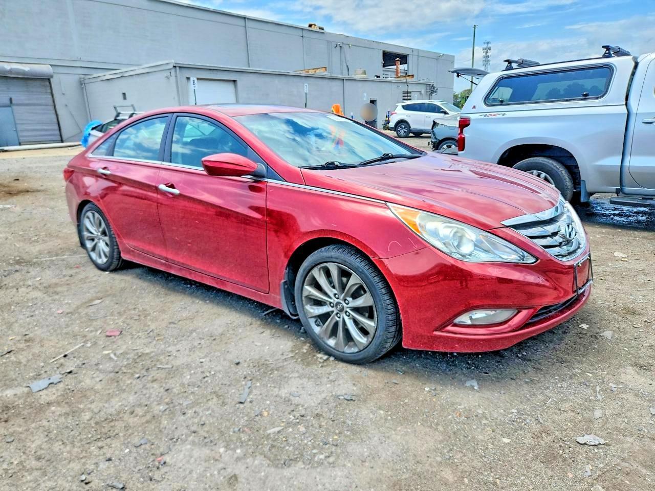 2013 HYUNDAI SONATA