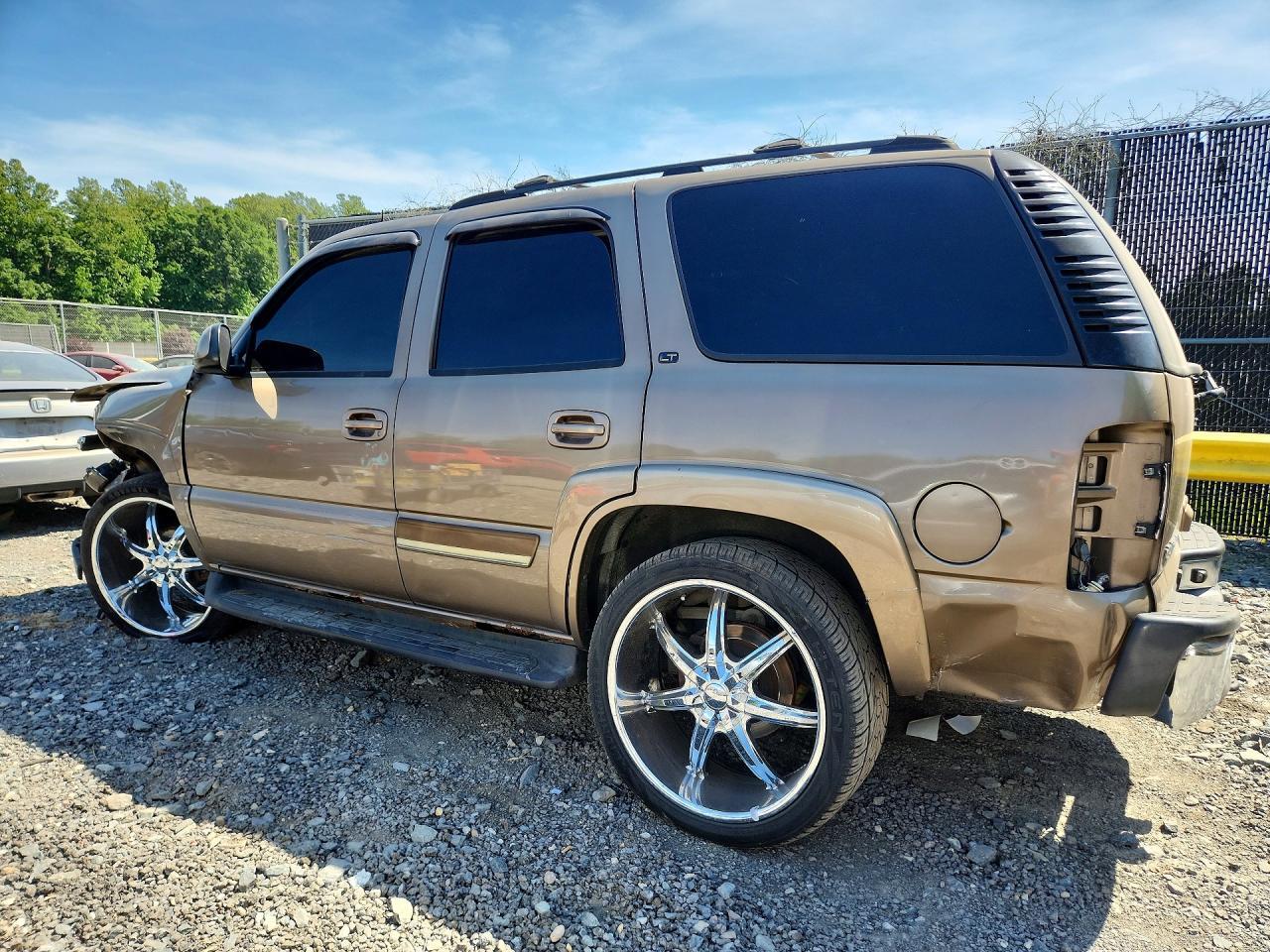 2004 CHEVROLET Tahoe