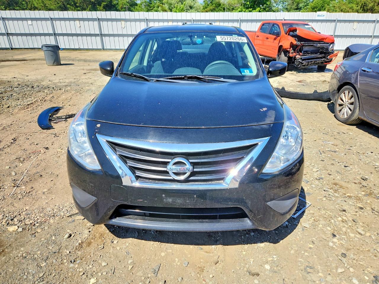 2017 NISSAN VERSA