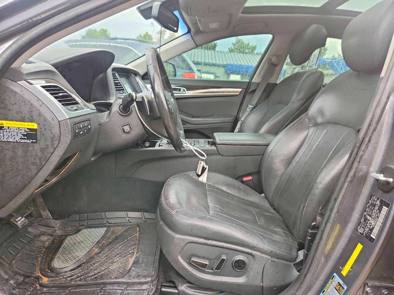 2015 HYUNDAI GENESIS