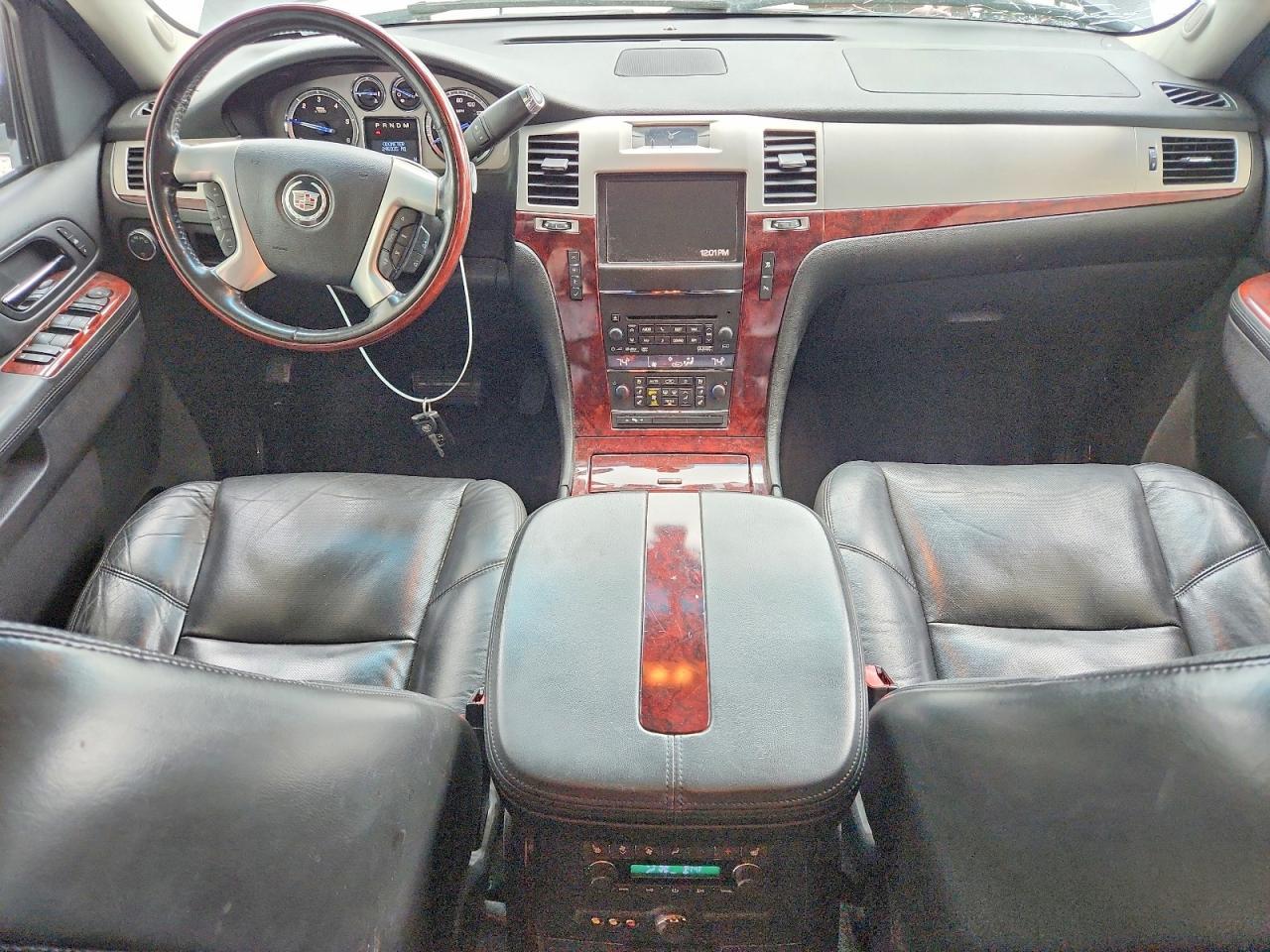 2011 CADILLAC Escalade ESV