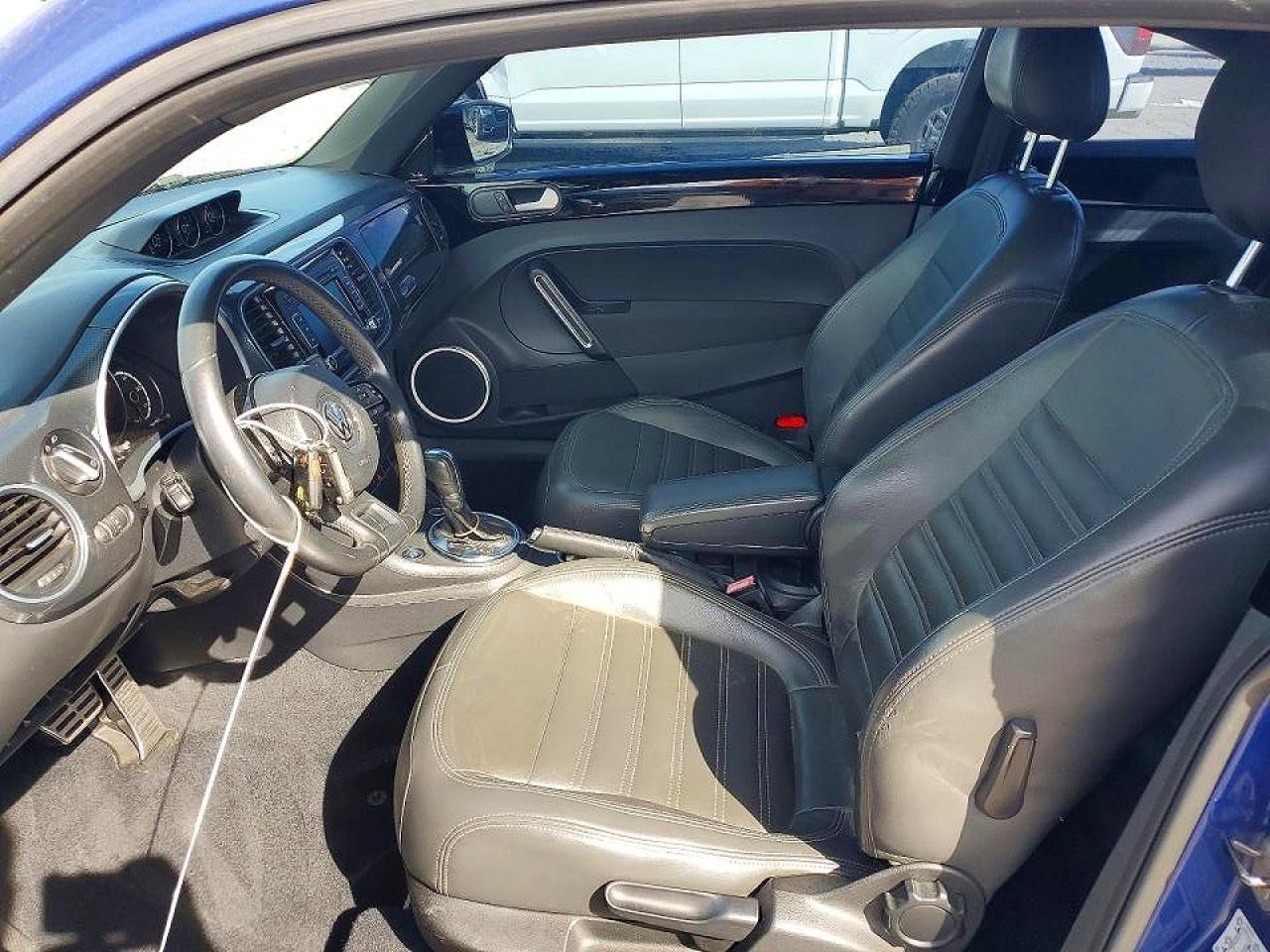 2013 VOLKSWAGEN Beetle