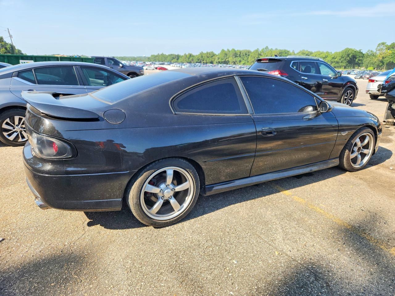 2006 PONTIAC Gto