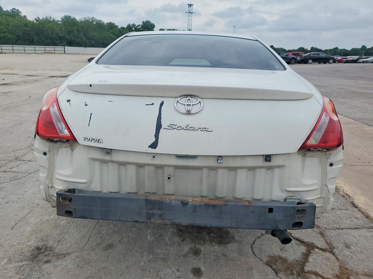 2004 TOYOTA CAMRY