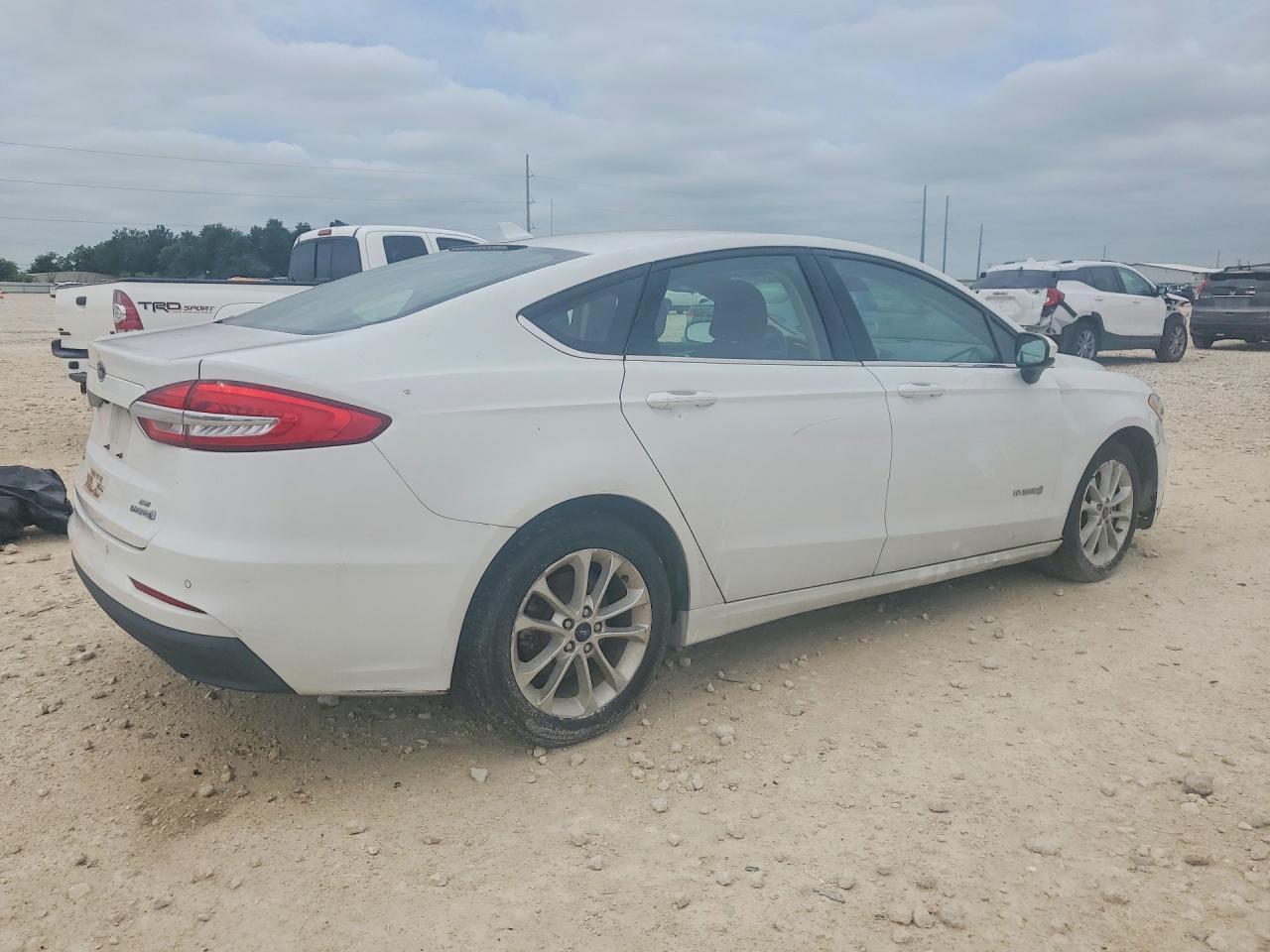 2019 FORD FUSION